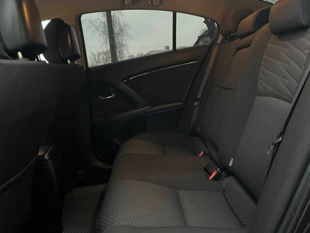 Чорний Тойота Авенсіс, об'ємом двигуна 2.2 л та пробігом 320 тис. км за 8100 $, фото 21 на Automoto.ua