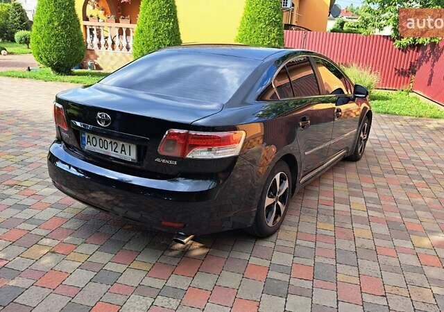 Чорний Тойота Авенсіс, об'ємом двигуна 1.6 л та пробігом 113 тис. км за 9500 $, фото 35 на Automoto.ua
