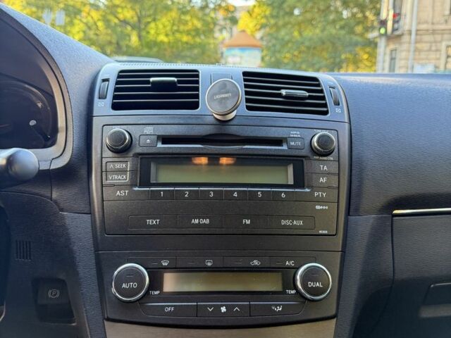 Черный Тойота Авенсис, объемом двигателя 1.8 л и пробегом 193 тыс. км за 9199 $, фото 13 на Automoto.ua