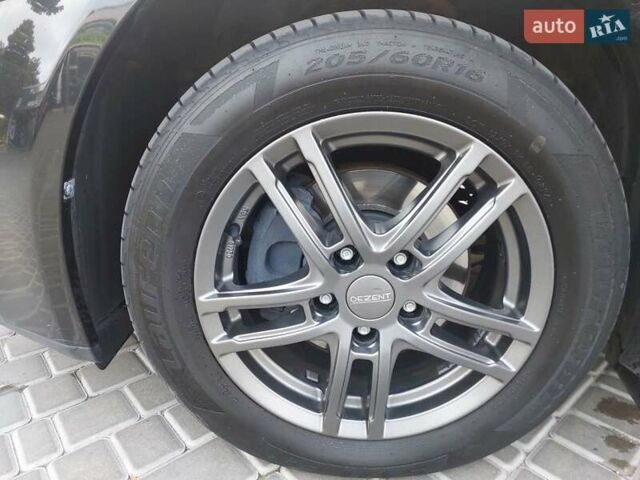 Черный Тойота Авенсис, объемом двигателя 1.8 л и пробегом 175 тыс. км за 9300 $, фото 5 на Automoto.ua