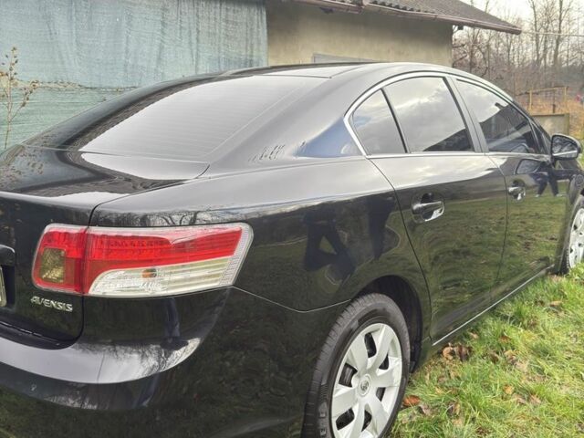 Чорний Тойота Авенсіс, об'ємом двигуна 1.8 л та пробігом 172 тис. км за 8700 $, фото 1 на Automoto.ua
