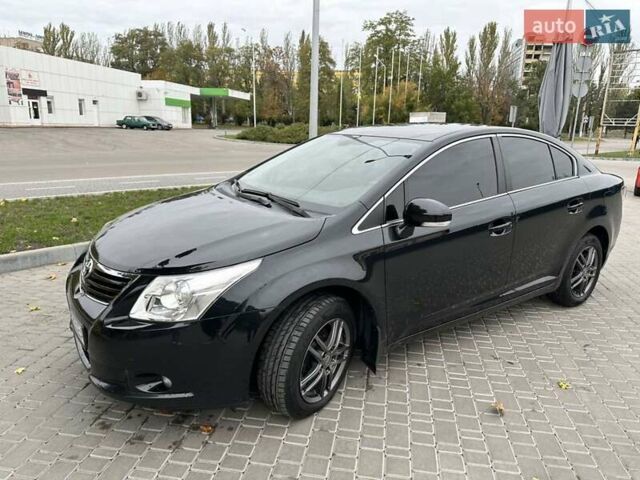 Черный Тойота Авенсис, объемом двигателя 1.8 л и пробегом 176 тыс. км за 8900 $, фото 1 на Automoto.ua