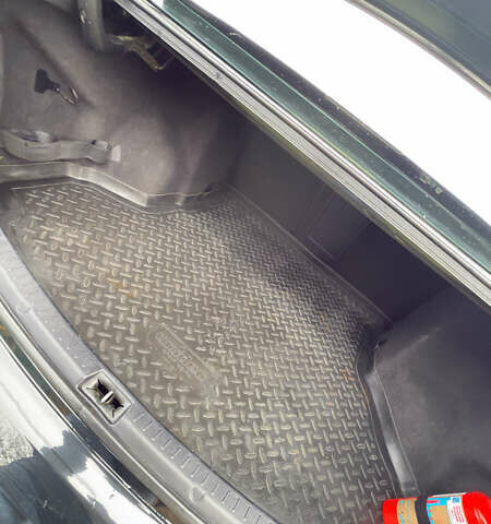 Чорний Тойота Авенсіс, об'ємом двигуна 1.8 л та пробігом 172 тис. км за 8700 $, фото 4 на Automoto.ua