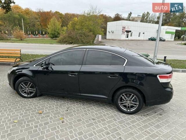 Черный Тойота Авенсис, объемом двигателя 1.8 л и пробегом 176 тыс. км за 8900 $, фото 10 на Automoto.ua
