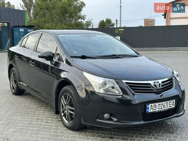 Черный Тойота Авенсис, объемом двигателя 1.8 л и пробегом 176 тыс. км за 8900 $, фото 4 на Automoto.ua