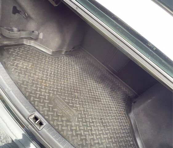 Чорний Тойота Авенсіс, об'ємом двигуна 1.8 л та пробігом 172 тис. км за 8700 $, фото 6 на Automoto.ua