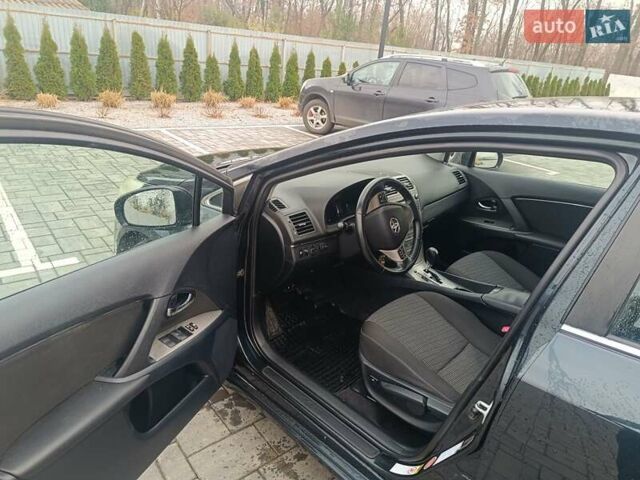 Чорний Тойота Авенсіс, об'ємом двигуна 1.8 л та пробігом 243 тис. км за 8550 $, фото 7 на Automoto.ua