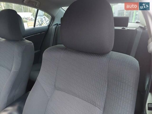 Черный Тойота Авенсис, объемом двигателя 1.8 л и пробегом 175 тыс. км за 9300 $, фото 10 на Automoto.ua