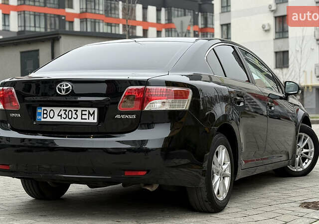 Черный Тойота Авенсис, объемом двигателя 2 л и пробегом 300 тыс. км за 8950 $, фото 12 на Automoto.ua