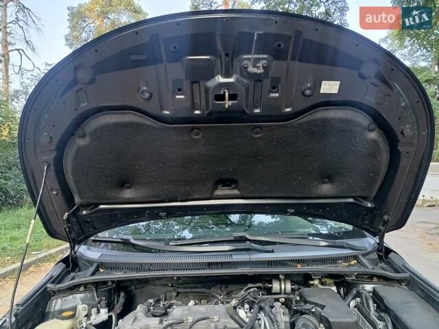Черный Тойота Авенсис, объемом двигателя 1.8 л и пробегом 224 тыс. км за 9200 $, фото 4 на Automoto.ua