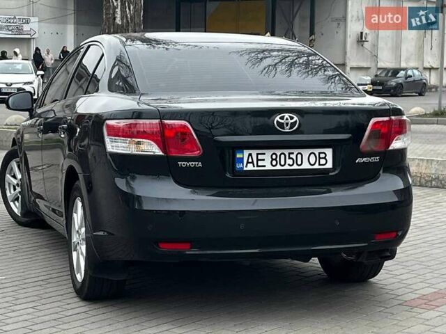 Чорний Тойота Авенсіс, об'ємом двигуна 1.8 л та пробігом 265 тис. км за 8999 $, фото 3 на Automoto.ua