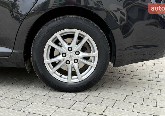 Черный Тойота Авенсис, объемом двигателя 2 л и пробегом 300 тыс. км за 8950 $, фото 45 на Automoto.ua