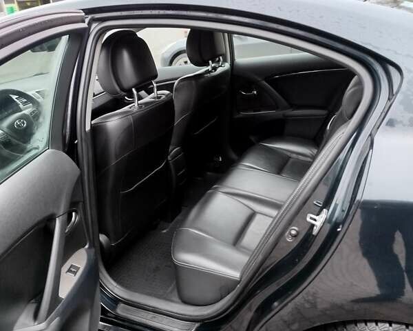 Черный Тойота Авенсис, объемом двигателя 1.99 л и пробегом 198 тыс. км за 9000 $, фото 6 на Automoto.ua