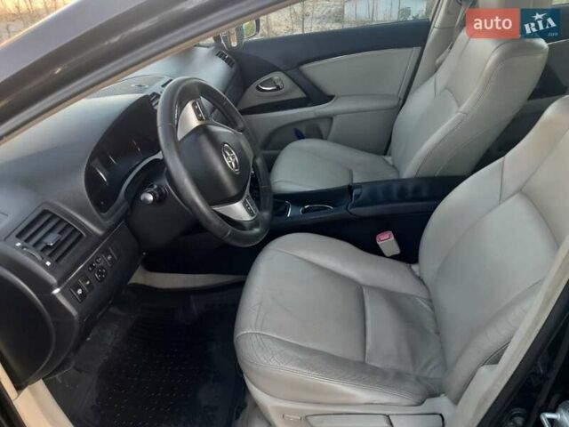 Черный Тойота Авенсис, объемом двигателя 2.01 л и пробегом 267 тыс. км за 9000 $, фото 17 на Automoto.ua