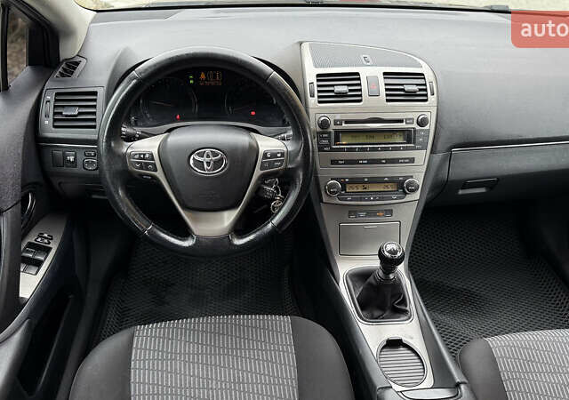 Черный Тойота Авенсис, объемом двигателя 2 л и пробегом 300 тыс. км за 8950 $, фото 33 на Automoto.ua