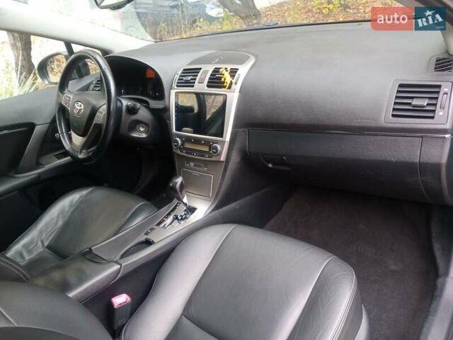 Черный Тойота Авенсис, объемом двигателя 2 л и пробегом 169 тыс. км за 9850 $, фото 44 на Automoto.ua