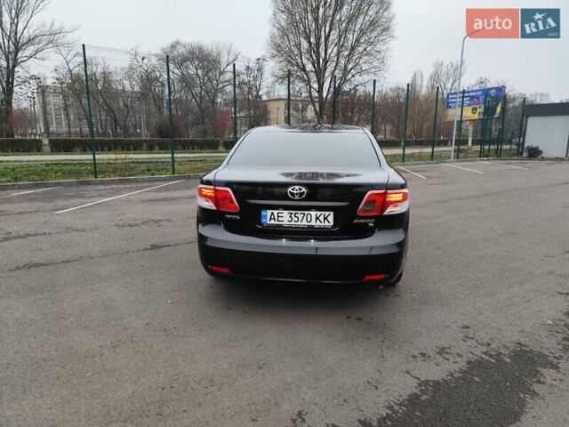 Черный Тойота Авенсис, объемом двигателя 2 л и пробегом 202 тыс. км за 10700 $, фото 3 на Automoto.ua