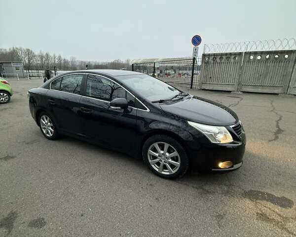 Чорний Тойота Авенсіс, об'ємом двигуна 2 л та пробігом 236 тис. км за 9999 $, фото 2 на Automoto.ua