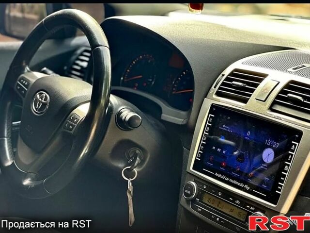 Черный Тойота Авенсис, объемом двигателя 1.6 л и пробегом 260 тыс. км за 8999 $, фото 5 на Automoto.ua