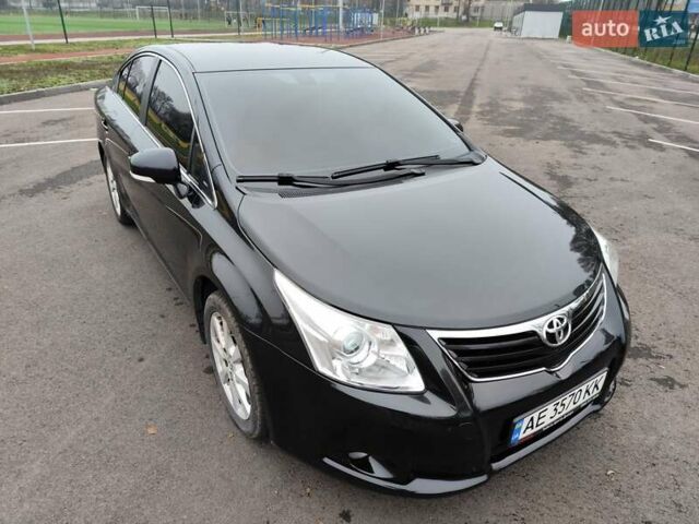 Черный Тойота Авенсис, объемом двигателя 2 л и пробегом 202 тыс. км за 10700 $, фото 4 на Automoto.ua