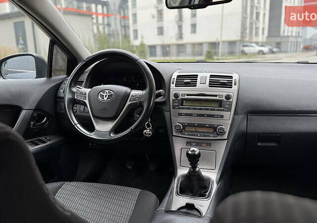 Черный Тойота Авенсис, объемом двигателя 2 л и пробегом 300 тыс. км за 8950 $, фото 42 на Automoto.ua