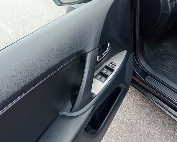 Черный Тойота Авенсис, объемом двигателя 2 л и пробегом 169 тыс. км за 9850 $, фото 29 на Automoto.ua