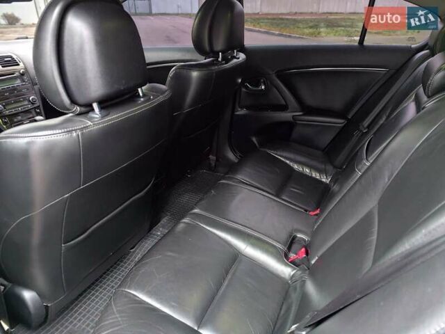Черный Тойота Авенсис, объемом двигателя 2 л и пробегом 202 тыс. км за 10700 $, фото 10 на Automoto.ua