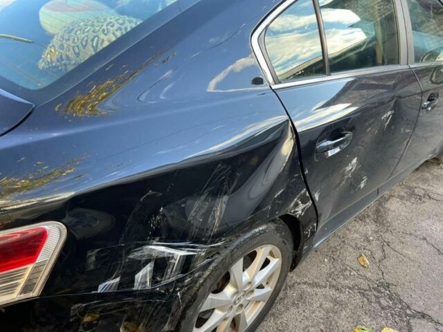 Черный Тойота Авенсис, объемом двигателя 2 л и пробегом 150 тыс. км за 6000 $, фото 4 на Automoto.ua