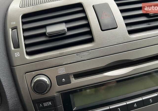 Черный Тойота Авенсис, объемом двигателя 1.8 л и пробегом 260 тыс. км за 8500 $, фото 8 на Automoto.ua