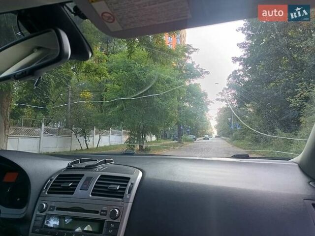 Черный Тойота Авенсис, объемом двигателя 1.8 л и пробегом 224 тыс. км за 9200 $, фото 2 на Automoto.ua