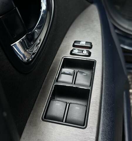 Черный Тойота Авенсис, объемом двигателя 1.8 л и пробегом 221 тыс. км за 7800 $, фото 14 на Automoto.ua