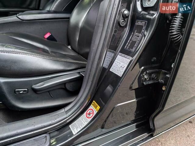 Черный Тойота Авенсис, объемом двигателя 2 л и пробегом 202 тыс. км за 10700 $, фото 13 на Automoto.ua