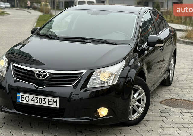 Черный Тойота Авенсис, объемом двигателя 2 л и пробегом 300 тыс. км за 8950 $, фото 4 на Automoto.ua