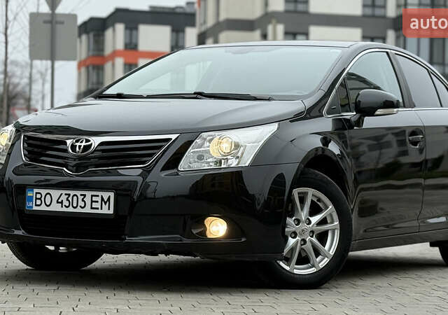 Черный Тойота Авенсис, объемом двигателя 2 л и пробегом 300 тыс. км за 8950 $, фото 10 на Automoto.ua