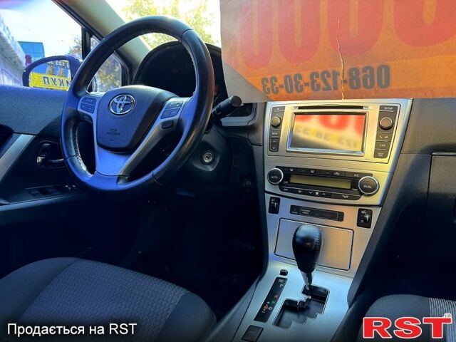 Черный Тойота Авенсис, объемом двигателя 1.8 л и пробегом 275 тыс. км за 10650 $, фото 9 на Automoto.ua