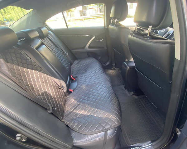 Чорний Тойота Авенсіс, об'ємом двигуна 1.99 л та пробігом 230 тис. км за 9500 $, фото 5 на Automoto.ua