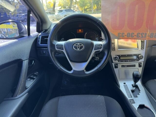 Черный Тойота Авенсис, объемом двигателя 1.8 л и пробегом 275 тыс. км за 10650 $, фото 13 на Automoto.ua