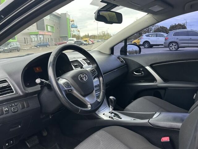 Черный Тойота Авенсис, объемом двигателя 1.8 л и пробегом 275 тыс. км за 10600 $, фото 10 на Automoto.ua