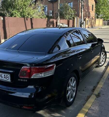 Чорний Тойота Авенсіс, об'ємом двигуна 1.8 л та пробігом 255 тис. км за 10799 $, фото 3 на Automoto.ua