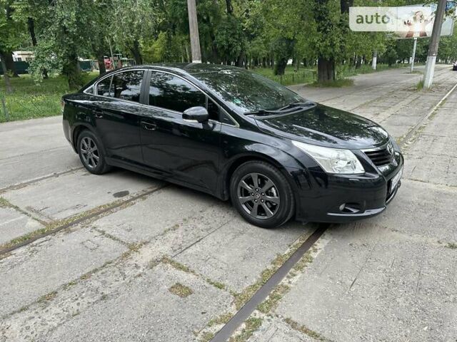 Черный Тойота Авенсис, объемом двигателя 1.8 л и пробегом 125 тыс. км за 10200 $, фото 5 на Automoto.ua