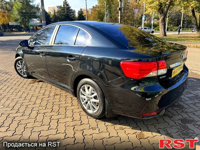 Черный Тойота Авенсис, объемом двигателя 1.8 л и пробегом 275 тыс. км за 10650 $, фото 4 на Automoto.ua