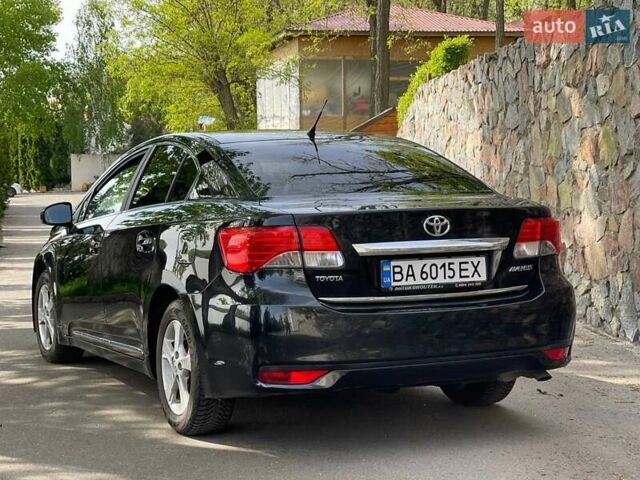 Черный Тойота Авенсис, объемом двигателя 2 л и пробегом 330 тыс. км за 10450 $, фото 4 на Automoto.ua