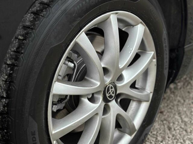 Черный Тойота Авенсис, объемом двигателя 1.8 л и пробегом 275 тыс. км за 10850 $, фото 8 на Automoto.ua