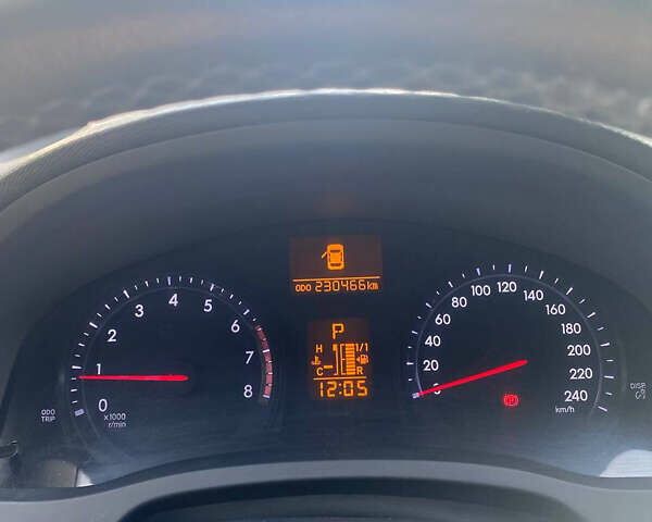 Чорний Тойота Авенсіс, об'ємом двигуна 1.99 л та пробігом 230 тис. км за 9500 $, фото 9 на Automoto.ua