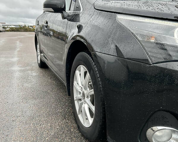 Черный Тойота Авенсис, объемом двигателя 1.8 л и пробегом 252 тыс. км за 12300 $, фото 13 на Automoto.ua