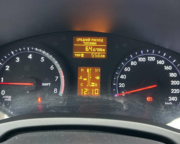 Черный Тойота Авенсис, объемом двигателя 1.8 л и пробегом 252 тыс. км за 12300 $, фото 1 на Automoto.ua