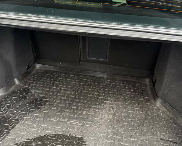 Черный Тойота Авенсис, объемом двигателя 1.8 л и пробегом 188 тыс. км за 15500 $, фото 1 на Automoto.ua