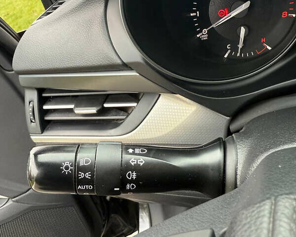 Черный Тойота Авенсис, объемом двигателя 1.8 л и пробегом 188 тыс. км за 15500 $, фото 16 на Automoto.ua