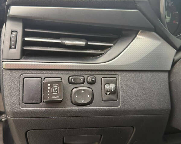 Черный Тойота Авенсис, объемом двигателя 1.8 л и пробегом 188 тыс. км за 15500 $, фото 22 на Automoto.ua