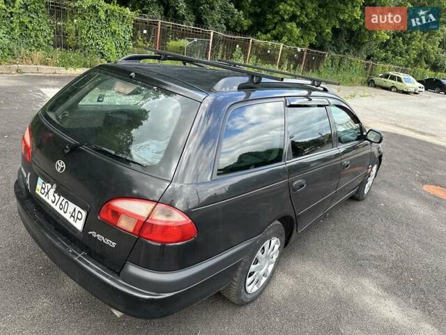 Черный Тойота Авенсис, объемом двигателя 1.6 л и пробегом 317 тыс. км за 3600 $, фото 7 на Automoto.ua